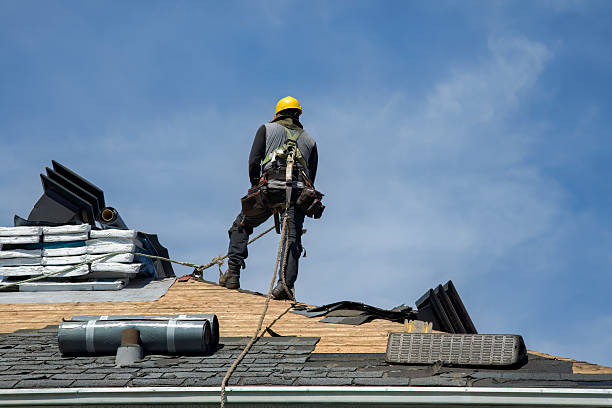 Professional Roof Installation technician working in Roslyn, WA